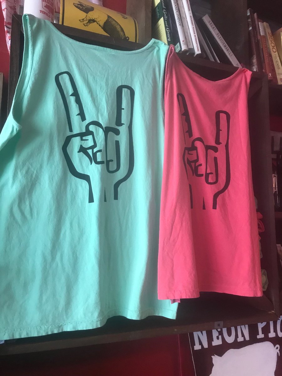 Marked down to $15, these Comfort Color tanks are awesome! #LastTanksOfSummer