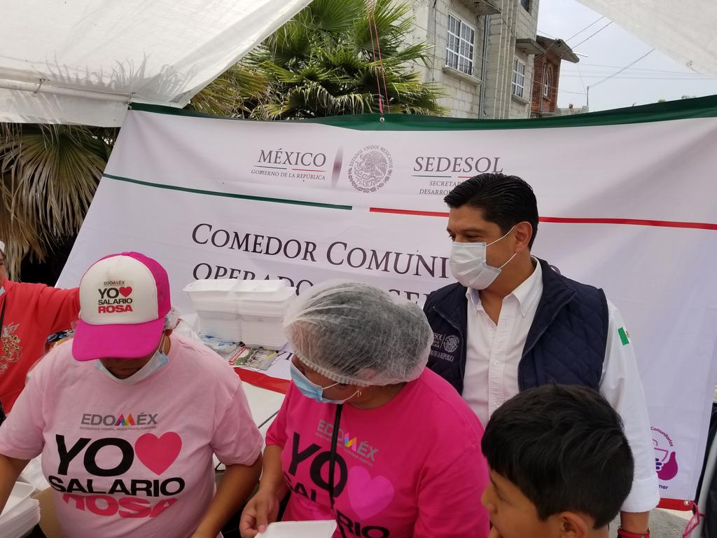 Por instrucciones del Subsrio. <a href="/jgarciabejos/">Javier García Bejos</a> me encuentro en #SanMateoAtenco, para dar seguimiento a los #ComedoresComunitarios de <a href="/SEDESOL_mx/">Sedesol México</a> en la región, los cuales, hasta el momento, han proporcionado 5,860 platos de comida caliente a la población afectada. #SedesolPresente