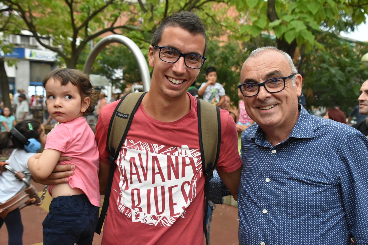 📍CESCIUTAT| El Conseller del <a href="/CESabadell/">CE Sabadell 🧅</a> Xavi Andreu ha participat a la trobada d'inici de la Festa Major de la ciutat al costat de l'alcalde Maties Serracant, de Marisol Martínez i de Juli Fernàndez.

⚽️ També hi ha assistit el jugador arlequinat <a href="/PedroCapo18/">Pedro Capó Payeras</a>🔝 

#elCESdeTOTS