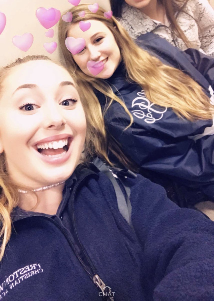 _k_l_j_'s tweet photo. Happy birthday Hadley!!! ILY❤️❤️ https://t.co/6ODW4NoNbI