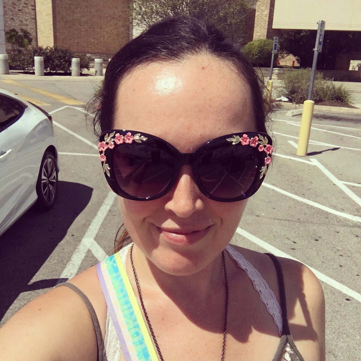 LSheppardVO's tweet photo. Hubby is making fun of my new $8 sunglasses but I ❤️ them. 😋 #cheapknockoffs #ibreaksunglasseseasily #cuteshades https://t.co/4DytmT0uRP