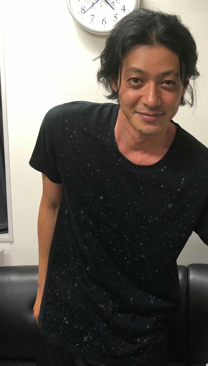 オダギリジョーさん近影があまりにも五代雄介っぽいビジュアルでザワザワするタイムライン 注 スタジオには別のお仕事で来訪中です 9ページ目 Togetter オダギリジョーさん近影があまりにも五代雄介っぽいビジュアルでザワザワするタイムライン 注 スタジオには別のお仕事で来訪中です 9ページ目 Togetter