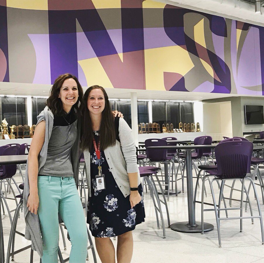 Lacey and Melissa tweet media