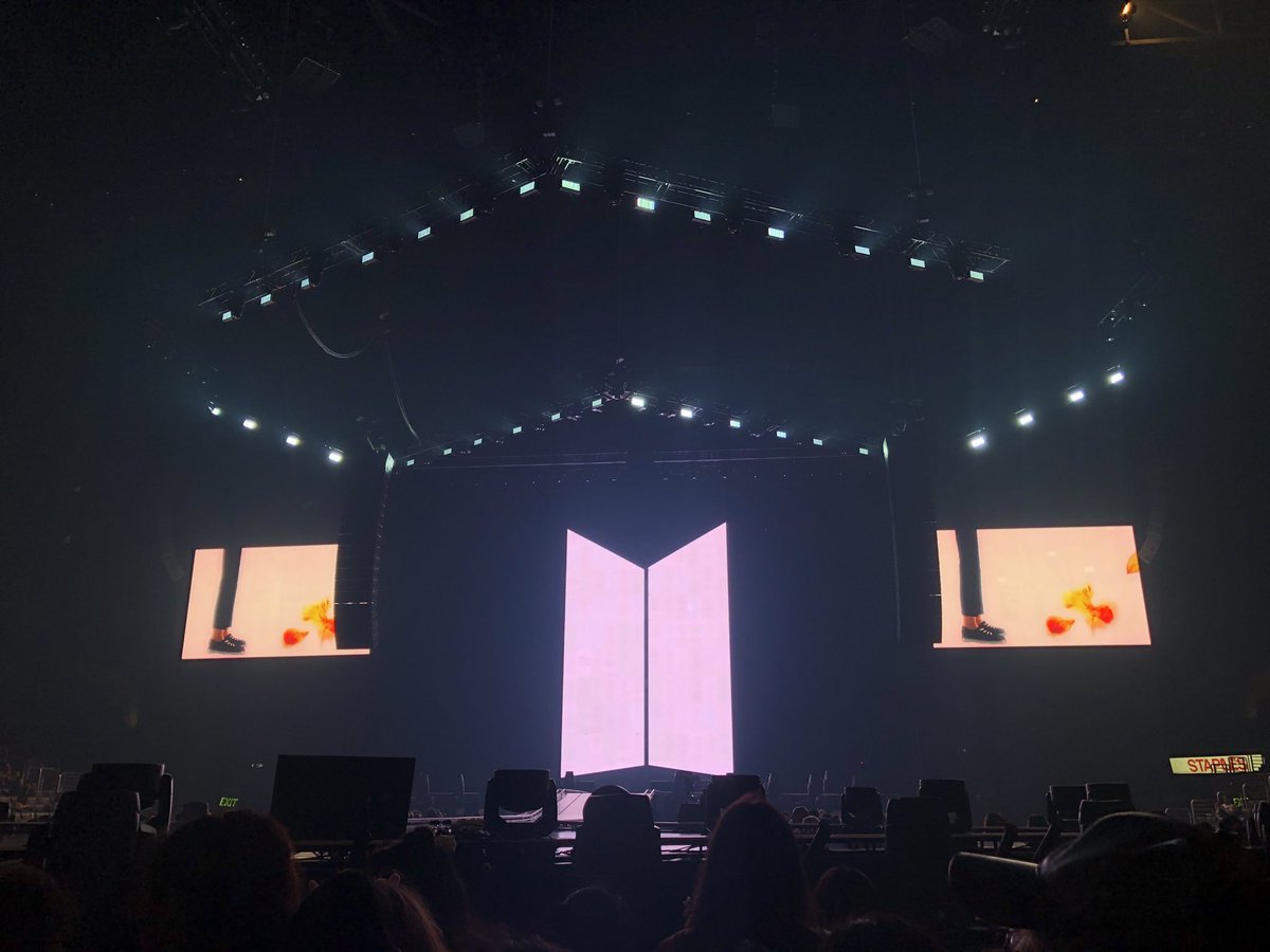 bts_worIdwide's tweet photo. BTS WORLD TOUR in LA arena!

Live stream link:
https://t.co/vOcK70jRfd

#BTSWORLDTOUR⁠ ⁠⁠ ⁠ #BTSLoveYourselfinLA #BTSLoveYourselfTour⁠ ⁠⁠ ⁠ https://t.co/wripzMfiCj