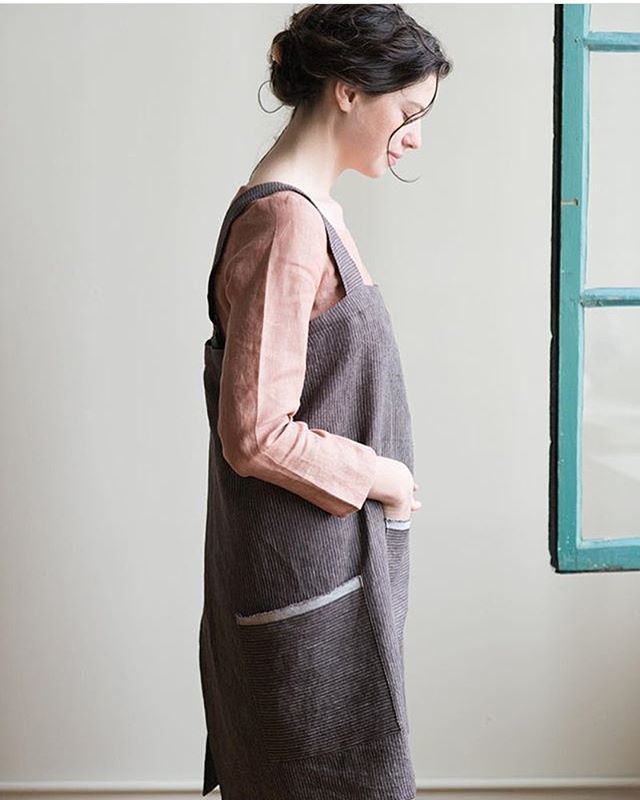 hodgepodgefarm's tweet image. hey California! for the first time EVER, i’m headed to Pasadena to teach 4 sewing and pattern drafting classes at @stitchesevents #StitchesSoCal in November! ✂️👗📙📏Studio Apron (pictured here), Folk Dress, One-Day Skirt, and Pattern Drafting for K… ift.tt/2M3g7ZH