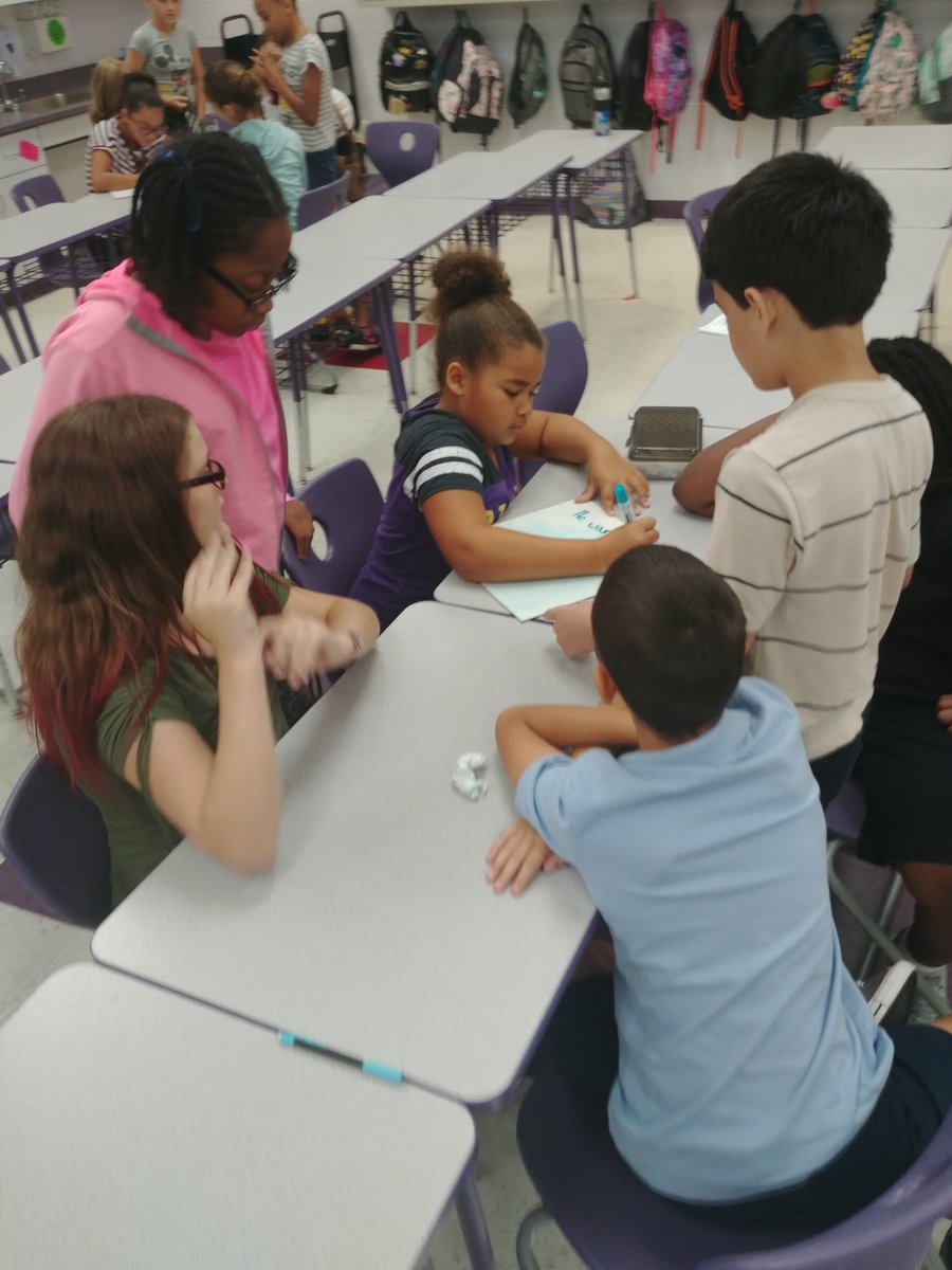 ChesserWRMS's tweet image. Learning and having fun...who said it couldn&apos;t be done! Inference Team Jeopardy wasn&apos;t the one! #WRMSwolves #reynproud