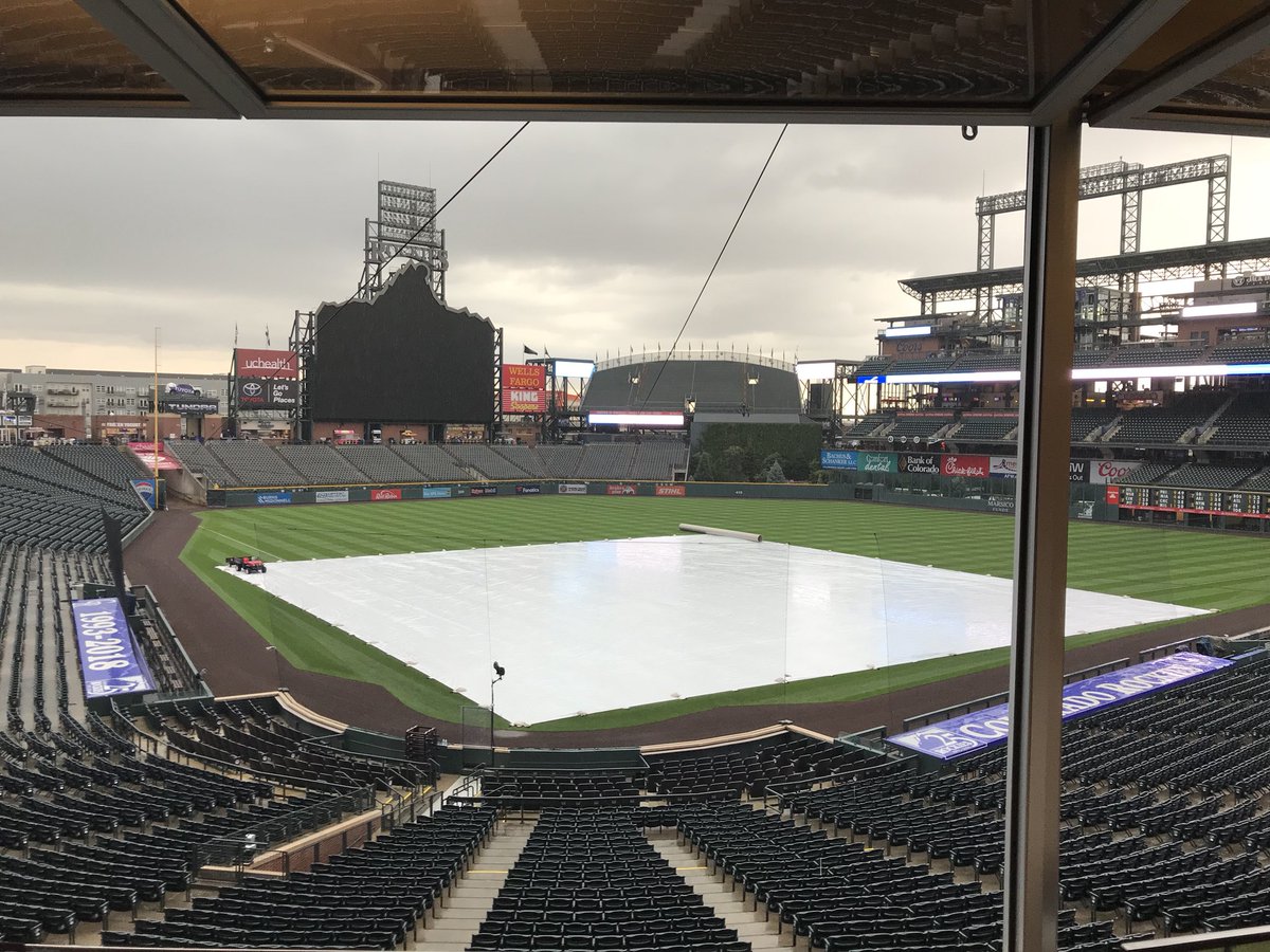 Mets-Rockies game postponed due to inclement weather; doubleheader set for Saturday
