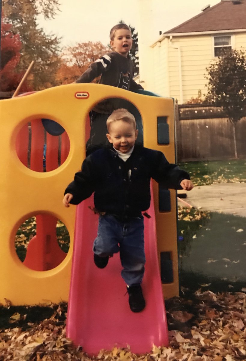 Matt_Murphy2's tweet photo. Happy birthday little brother. You are now an adult in the eyes of the law 😧👴🏼😰 @BrendanMurphy__ https://t.co/PqM47sR1cm