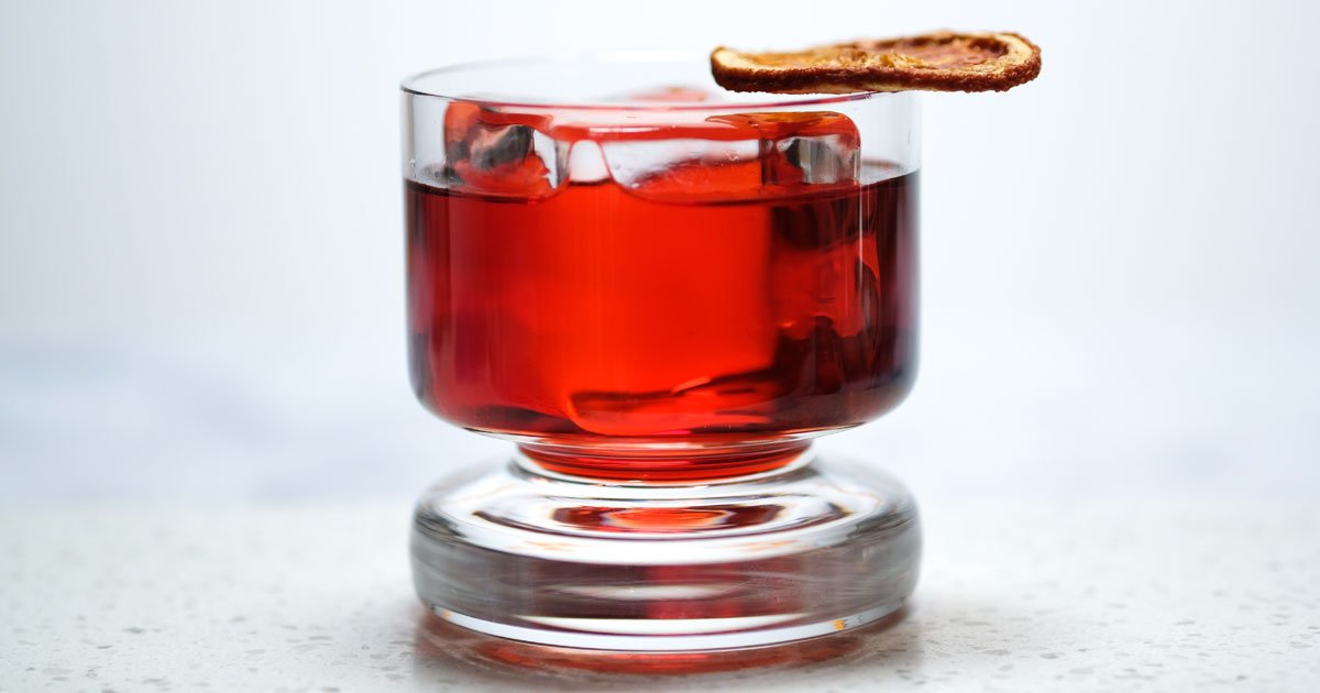 NOLETSGins's tweet photo. Clean up your ice. Practical solutions for better ice at home on our blog.
https://t.co/Ix4HjZhx2Q
#NOLETS #NOLETSgin #ice #clearice #cocktail #recipe #howto #mixeddrinks #diy #iceblocks #icetrays #icemaker #iceicebaby #cocktailice #gin #craftcocktails #homebartender https://t.co/wnk1WffdNN
