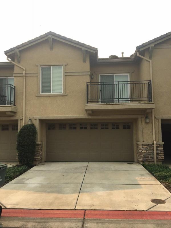 djsseriously's tweet photo. Simply amazing in Sacramento. Move into this 3 BD/ 3 BA now! Call/text/DM me today!  https://t.co/Q1JiJp3Mz3 https://t.co/wyYhue8GT5