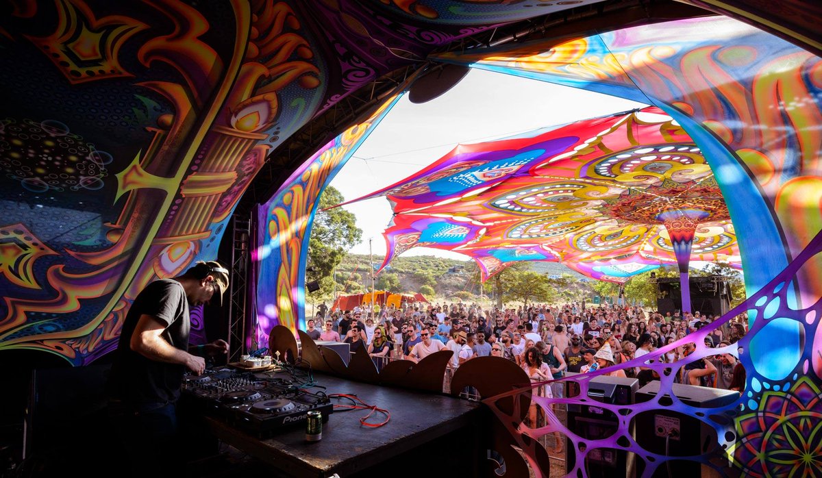 vibescout's tweet photo. Earthdance 2018 is going to be one incredible outdoor music event! We've got 2 tickets (valued at over R1000) up for grabs! Enter Here to stand a chance to win! ~ https://t.co/1HNgRSsdAp https://t.co/rmSBLijzNN