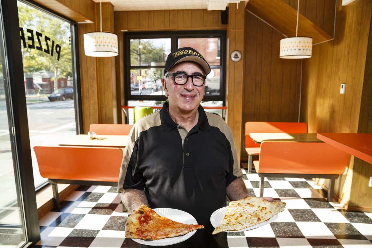 Las 6 mejores rebanadas de pizza, en NYC.

No vale que lo digamos nosotros...
pero ninguna tiene tan buena pinta como las de Pizzería Grande. nypost.com/2018/09/04/the…