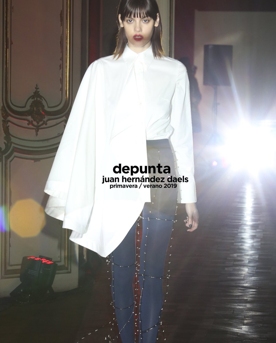 En un abrir y cerrar de ojos, desde un segundo piso sobre Av. del Libertador, <a href="/Juanhd/">TS05</a> presentó su P/V 2019. En búsqueda de la modernización de las prendas y técnicas tradicionales, repensar el atuendo del gaucho es una premisa fundamental en esta colección a modo de #NewSuit.