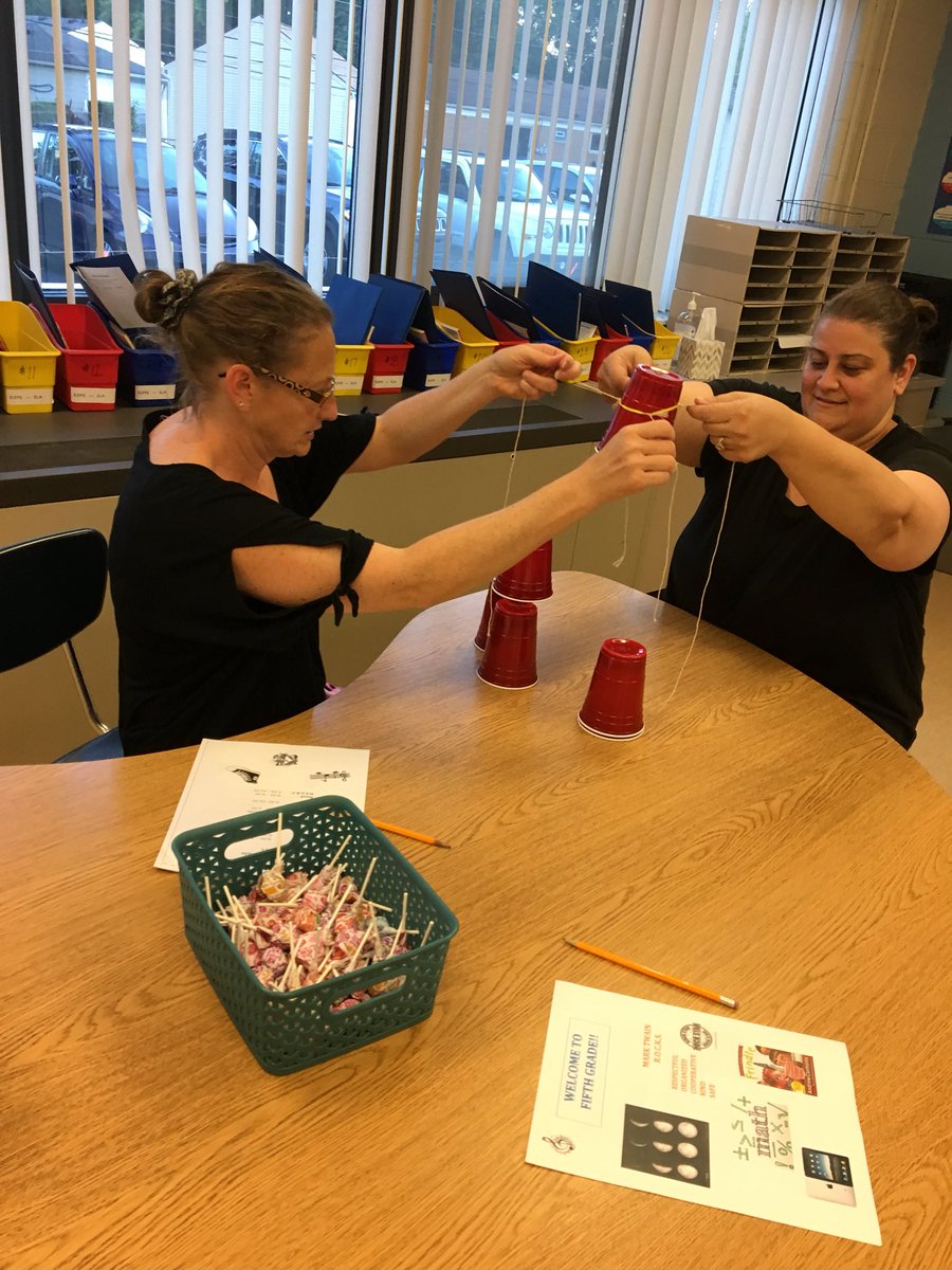 JodiLombard's tweet photo. Excellent Meet The Teacher tonight!! The parents got to experience a growth mindset activity, just like their students! #FraserFamily #TeamTwain #alittlelesstalkandalotmoreaction https://t.co/QYBILbJstD