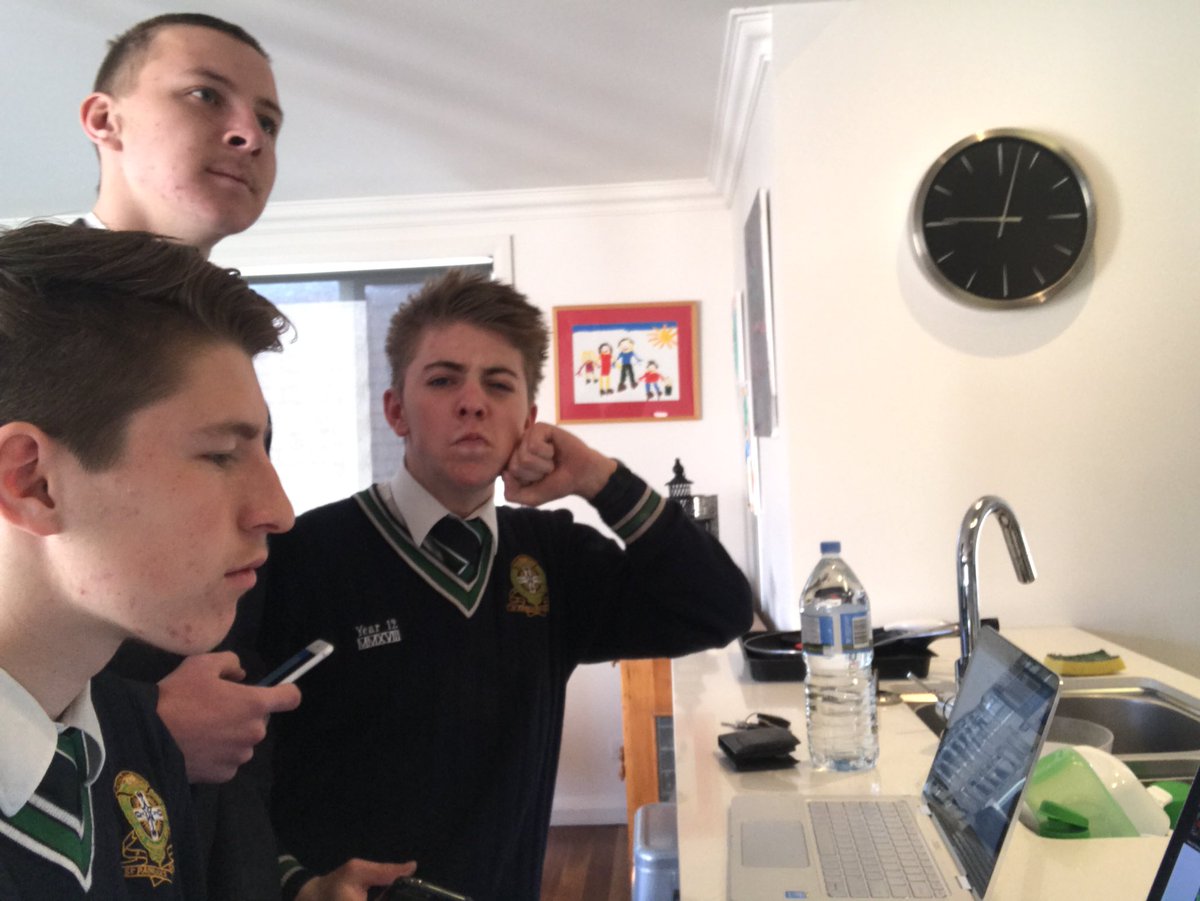 hamsope's tweet photo. 3more boys from socialis going to falls #Yeet https://t.co/mRy3NSNcC5