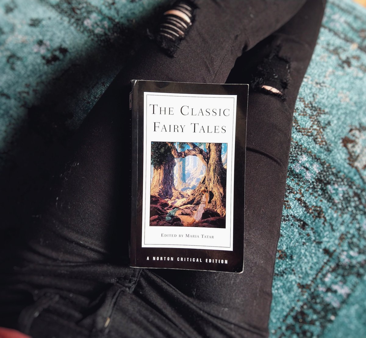 Went to Paperback Exchange to hunt for October reads. Walked out with this hot little number. 🖤 #books #fairytales #ishallnevergrowup #makebelieveismuchtoofun