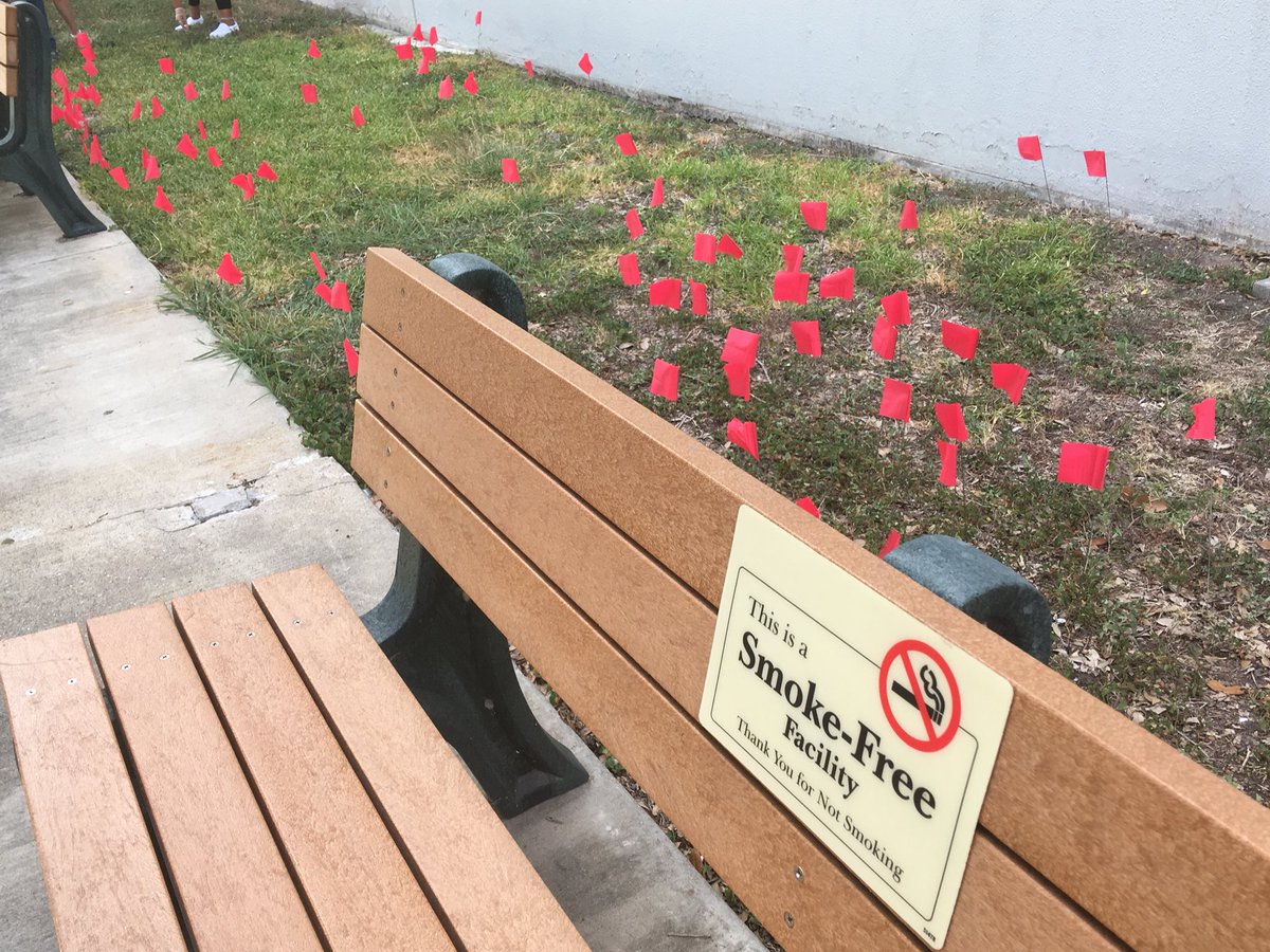 therubenator123's tweet photo. Had a #ButtHunt at one of our local hospitals! The area is supposed to be Tobacco Free, so we decided to help them keep up with their grounds! ππ#bethefirst #tobaccofreegeneration @htb_stuco https://t.co/VjtkTcvlv8