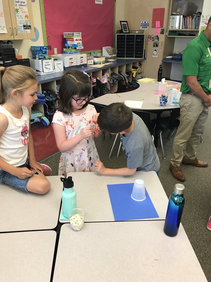 foster2ndeagle's tweet photo. The reaction from these kids day 2 of 2nd grade is melting my heart!! 1st grade teachers have done an amazing job instilling positive school character traits in these guys! They were working in teams to save Fred the gummy worm and learning the power of perseverance! #TeachImlay https://t.co/I6hgJaH1Mx