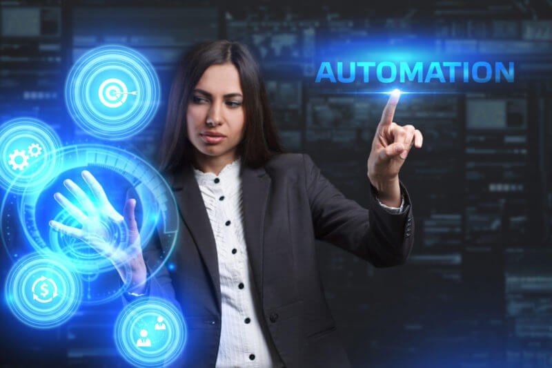 sengineland's tweet photo. Avoid the 8 most common pitfalls of automated bidding by @siliconvallaeys https://t.co/b6Ip4LrhdA https://t.co/URe77BMR1S