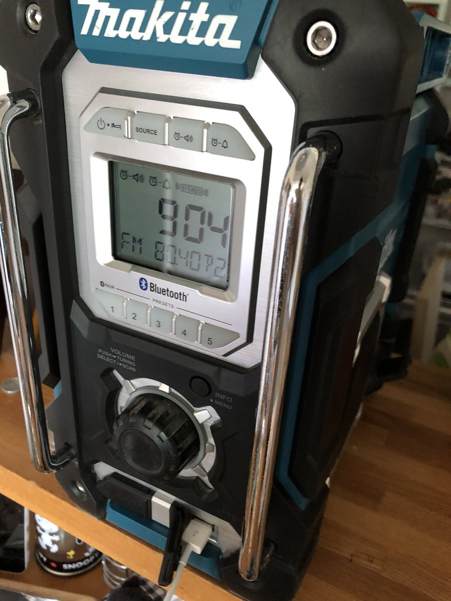 マキタのバッテリーやups 車から電源の確保 衛生通信のアンテナ設置などタイムラインに流れてきた強い人達 北海道地震 Togetter