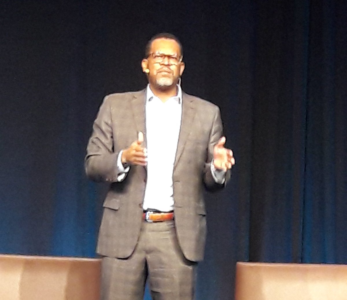 "We invested $500,000 in public advocacy on housing that helped unlock $2BN of new affordable housing. If we had spent that $500k directly on housing, it would have built 1 new unit! If you’re not investing in advocacy, you are fooling yourself." Fred Blackwell <a href="/TSFF/">San Francisco Foundation</a> #PAConf2018