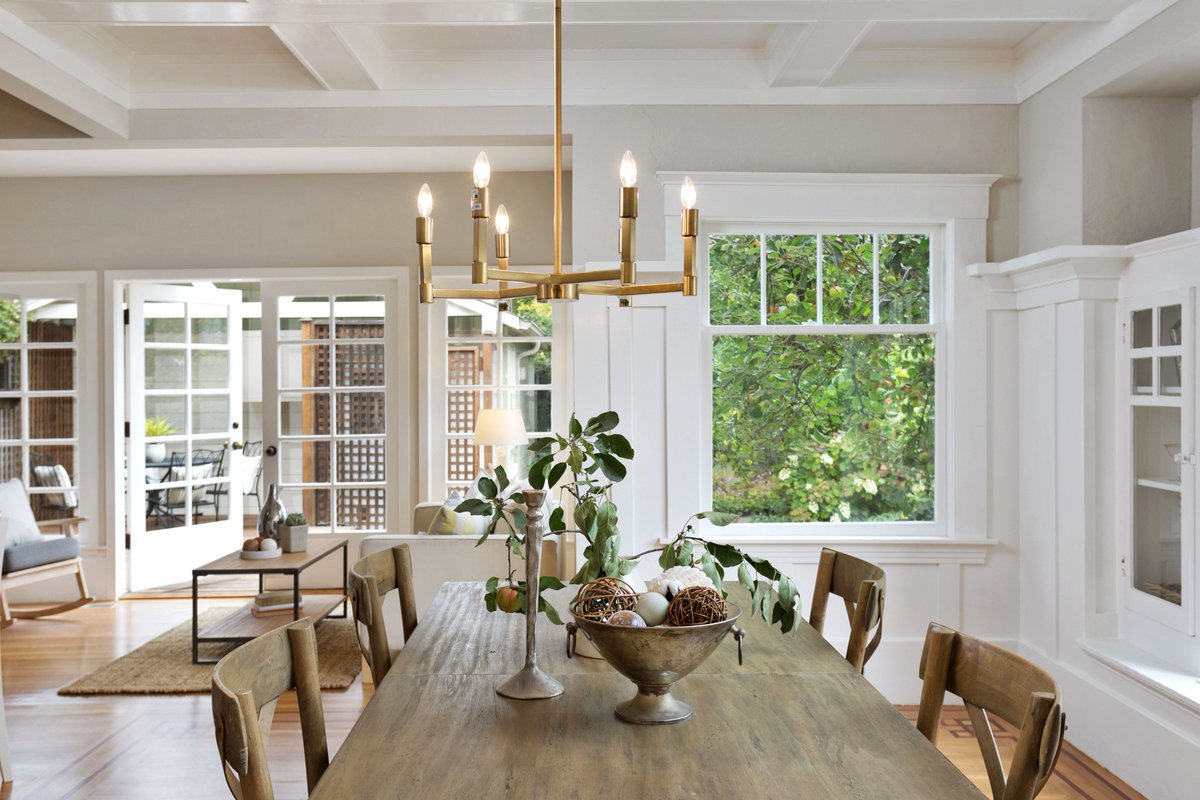 grubbco's tweet photo. In the heart of the Elmwood, this spacious + sunny brown shingle built in 1915 w/ elegant interiors + generously sized rooms:
https://t.co/NGH75DmO6J
#berkeley #elmwood #brownshingle #realestate #diningroom #livingroom https://t.co/IhCBJaNS3Y