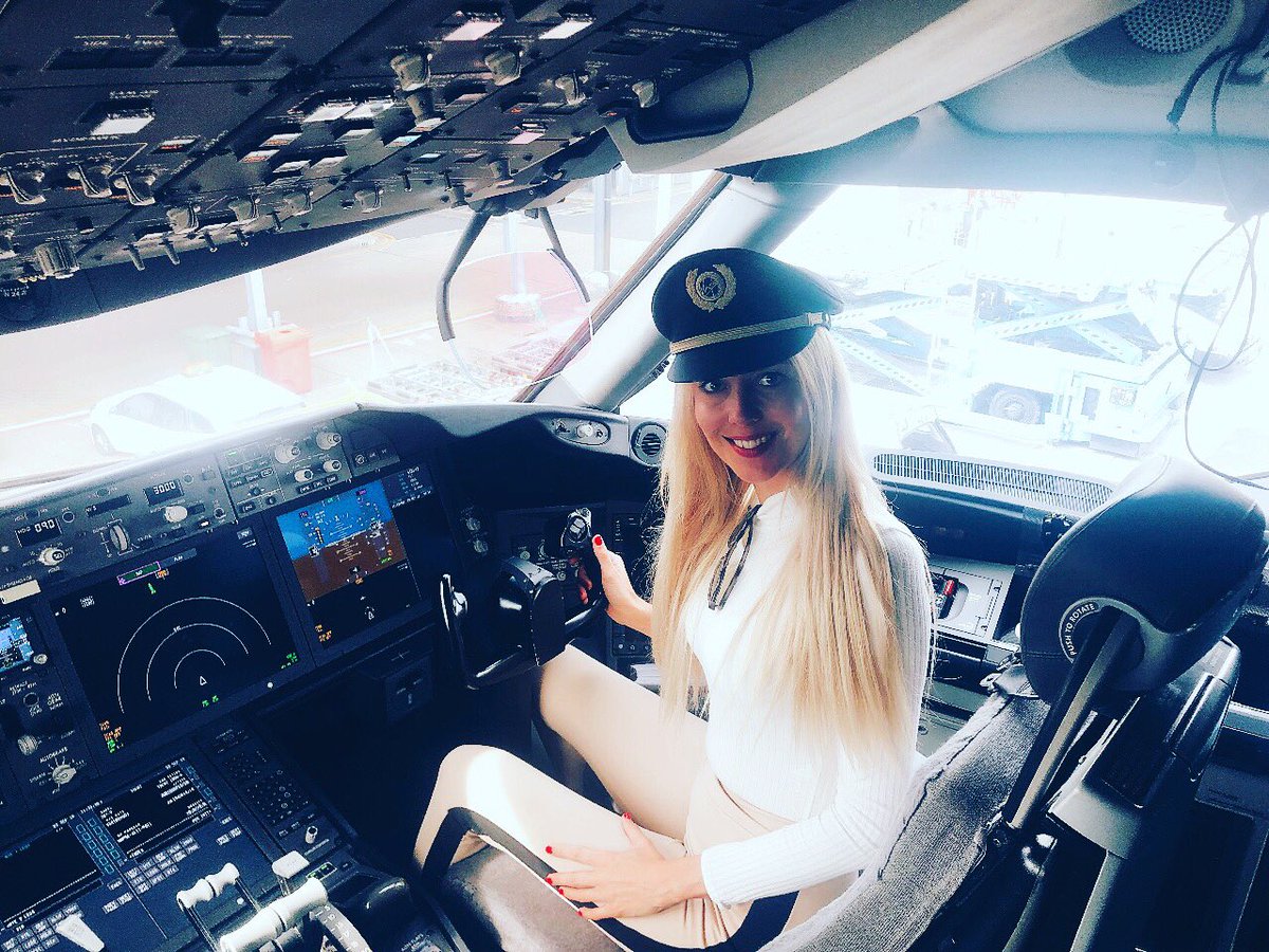 KateEHallam's tweet photo. @richardbranson I Love #Virgin it’s inspired me to learn to fly! https://t.co/0QCyAkU0Jf