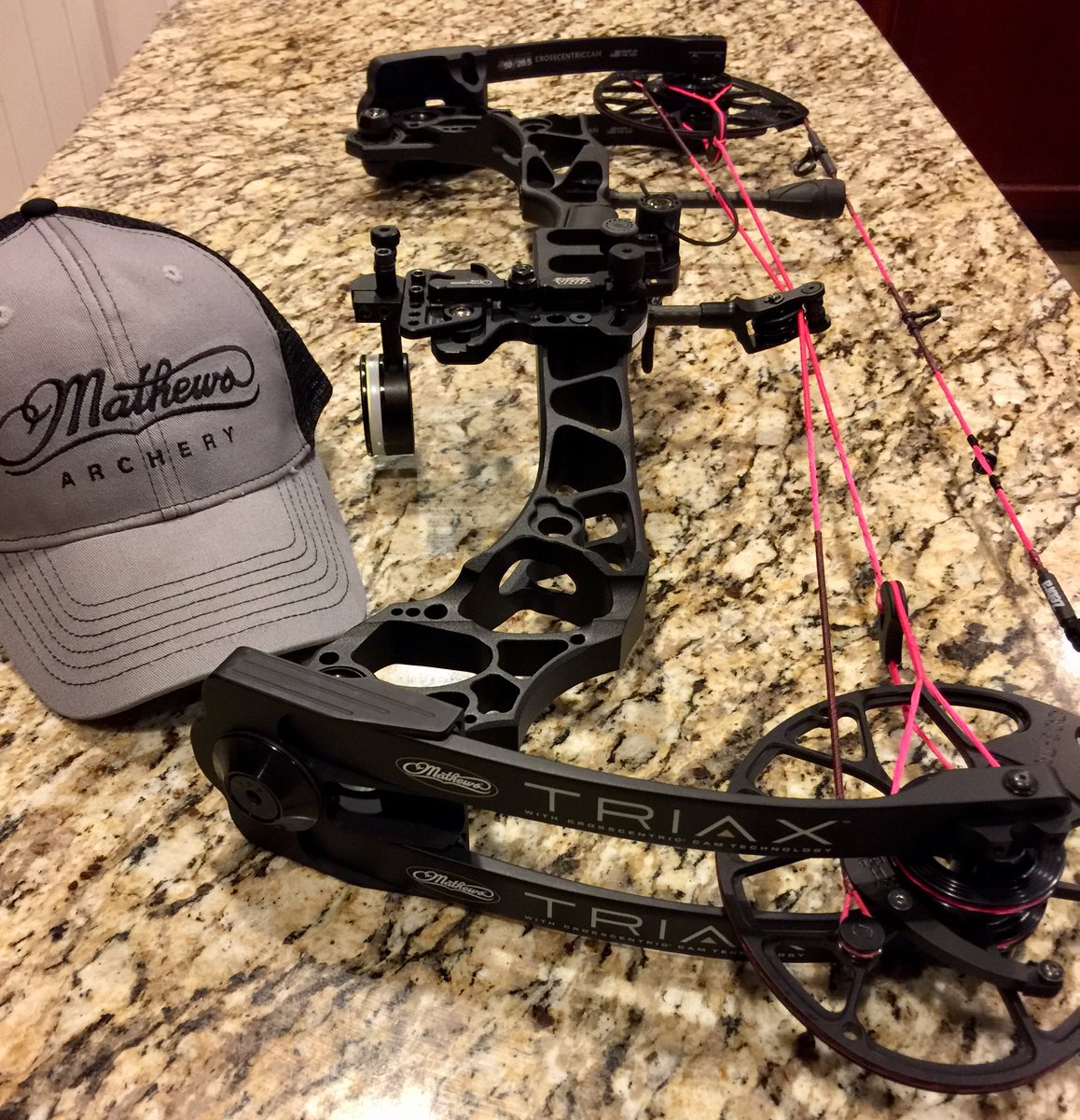 Look what finally came in!!! I’m one Happy Happy girl!! It shoots like a dream! @Mathews_Archery @HHASports #bow #bowhunter #BowHunting #bowhuntress #whitetailhunting #whitetail #deerhunting #deer #deerlife