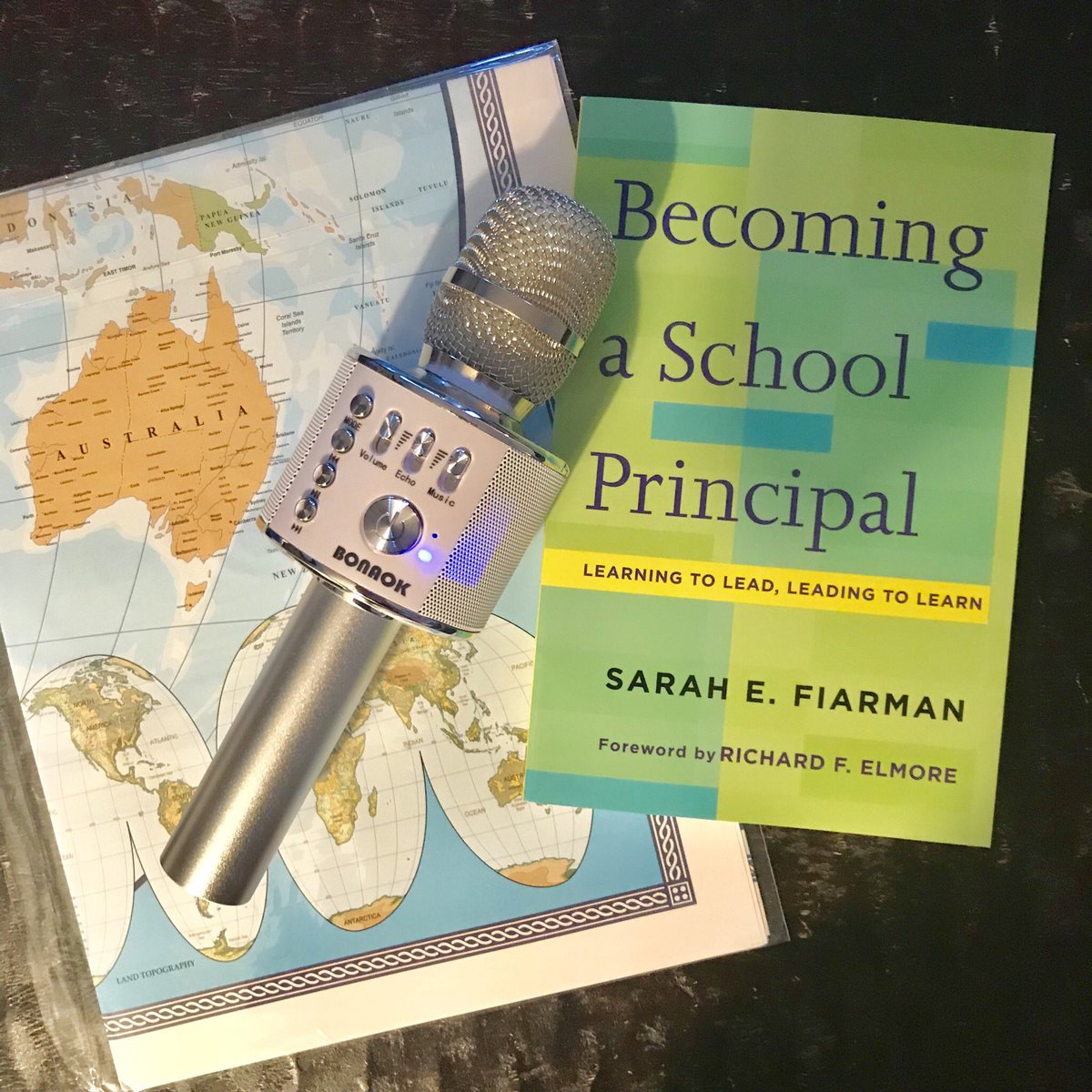 LiviemarieLiv's tweet image. My #amazonorder came... #micdrop #teachingprincipal