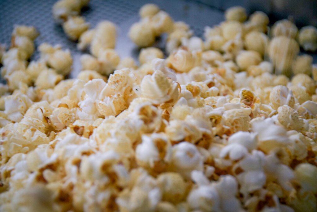 We have been asking <a href="/Instagram/">Instagram</a> for a way to get this popcorn smell to our followers... The smell of freshly popped popcorn does something to the average person... Something about the smell makes you want to east a bag.. Or maybe that's just us... 🍿🍿🍿🍿🍿