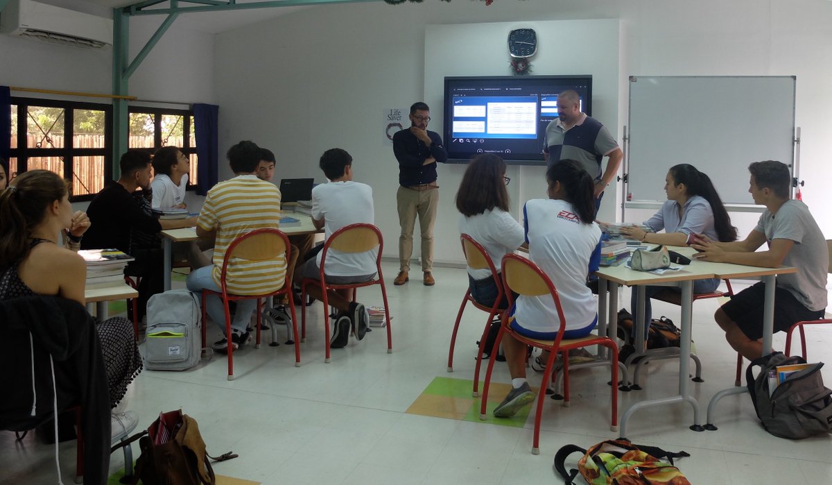 LFManille tweet media