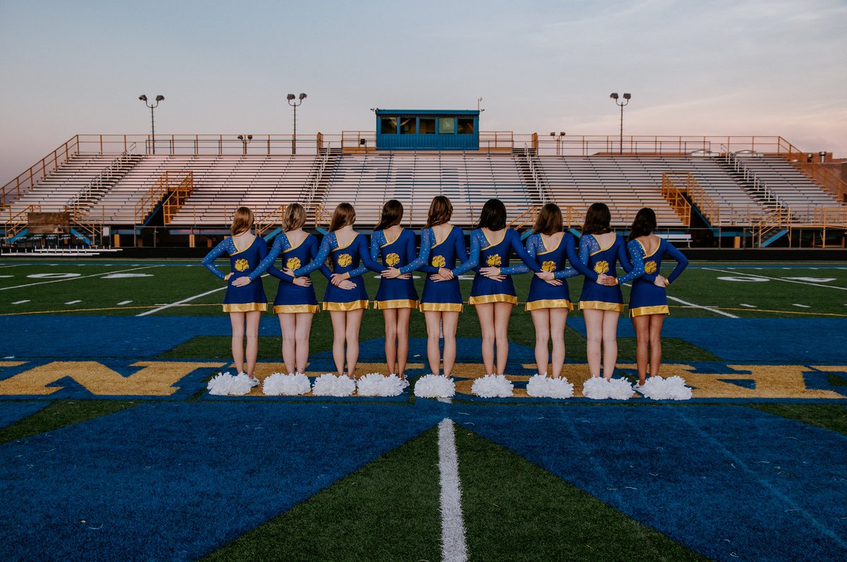 photographyalik's tweet photo. Have you guys seen the Marana Dance Team? They’re killing it 😍✨🙌🏻 @MaranaHS @MaranaDance https://t.co/Wlye3jz6Wn