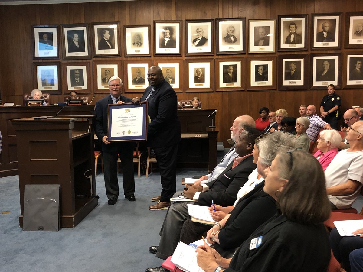 Presenting Chief Kenton Buckner the CALEA Training Academy Accreditation Initial Award at the Little Rock City Board of Directors meeting tonight. <a href="/CALEA_org/">CALEA</a> <a href="/TParrish_CALEA/">Travis Parrish</a> @RpmNortheast <a href="/LRPolice/">Little Rock Police</a>