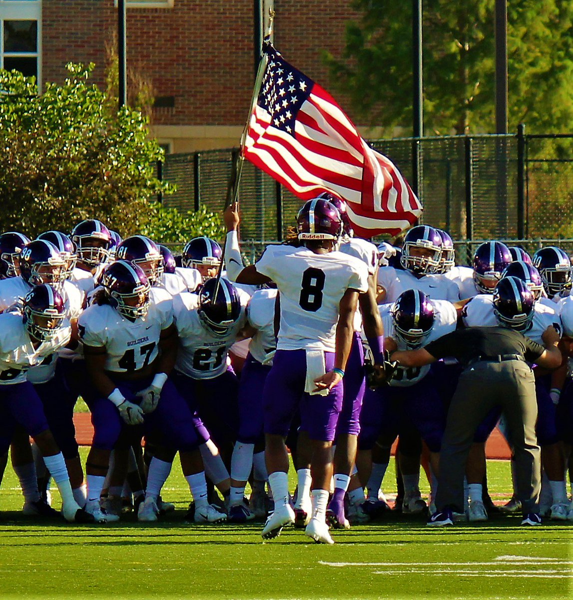 Pats_1990's tweet photo. Pics of @BuilderFootball vs Friends University 2018 the #JINXISON... #BuilderFootball #18uildergang #18uilders #gobuilders #BuilderFootballFan #Brickbybrick https://t.co/gQF8zXLcyI
