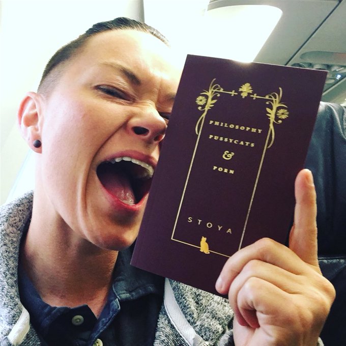 LAX ✈️ OAK &ldquo;Philosophy, Pussycats, &amp; Porn&rdquo; by @stoya #BooksonaPlane #GoodReads #Bookstagram https://t<a href="/tag/goodreads"class="tags"><span>#goodreads</span></a><a href="/tag/bookstagram"class="tags"><span>#bookstagram</span></a><a href="/tag/booksonaplane"class="tags"><span>#booksonaplane</span></a>