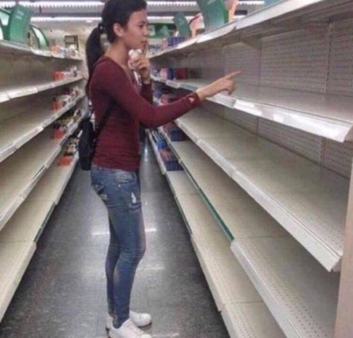 deathlylogan's tweet photo. me searching for a reason to live https://t.co/vlgOiiN8Fd