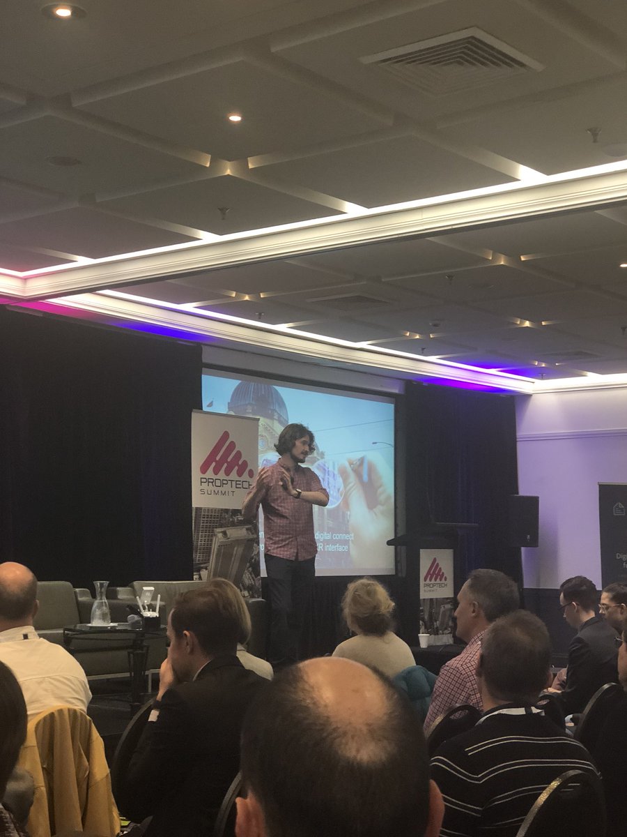 rarrigo's tweet image. With @phoriatech sharing the view that #mixedreality will replace the mobile phone #proptech2018