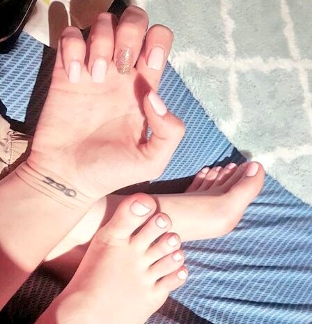 My mani pedi https://t.co/TJJHDp8qZu<a href="/tag/soul"class="tags"><span>#soul</span></a><a href="/tag/sexy"class="tags"><span>#sexy</span></a><a href="/tag/mysterious"class="tags"><span>#mysterious</span></a><a href="/tag/psycobitches"class="tags"><span>#psycobitches</span></a>