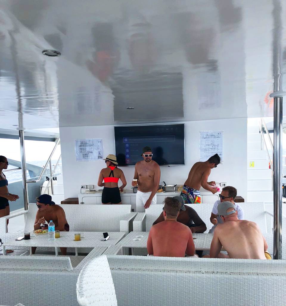 DreamcatBohol's tweet photo. DreamCat Cruises - Malapascua boat tour.
A private boat trip with a group from Finland.
The dream island of Malapascua is located about 8 km north of Cebu and 200 km away from Panglao Island. https://t.co/4T0r3HYXXw