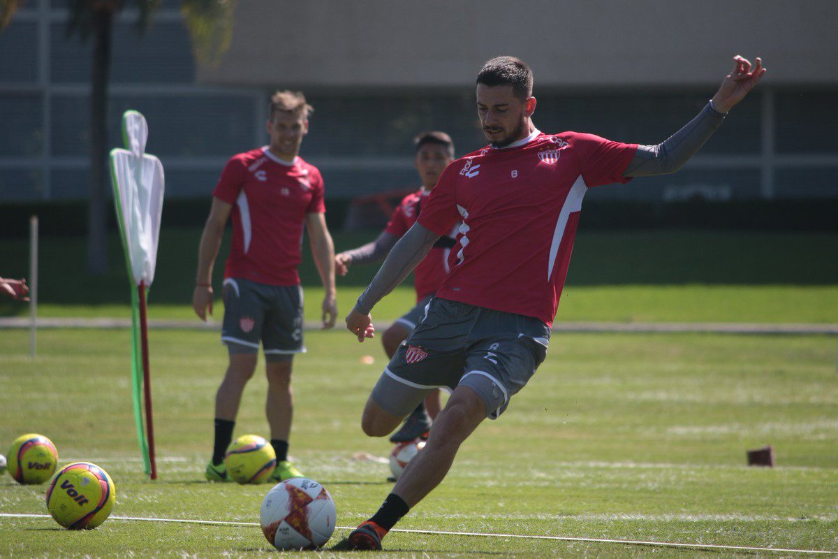 ClubNecaxa's tweet photo. ¡Mañana es día de @NecaxaTV en la señal de @Canal26Ags! Mantente atento a nuestras cuentas, para la transmisión en directo. @Castro7Facu invitado especial. #ConElRayoEnElCorazón ⚡ https://t.co/27lxLmGkN6