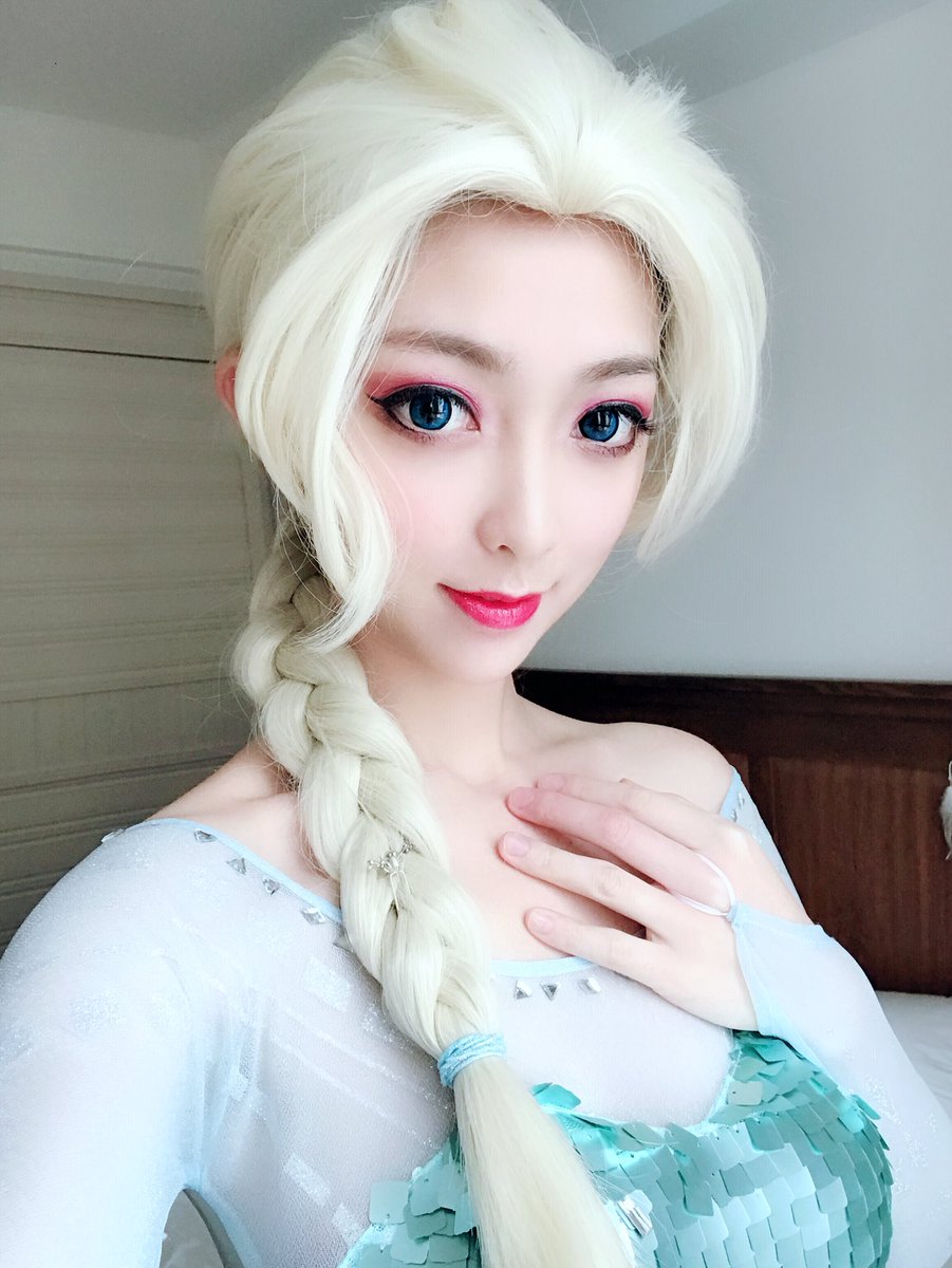 Nell520babe's tweet photo. #QueenElsa #Elsa #Frozen 2 https://t.co/hNvMvAiOzV