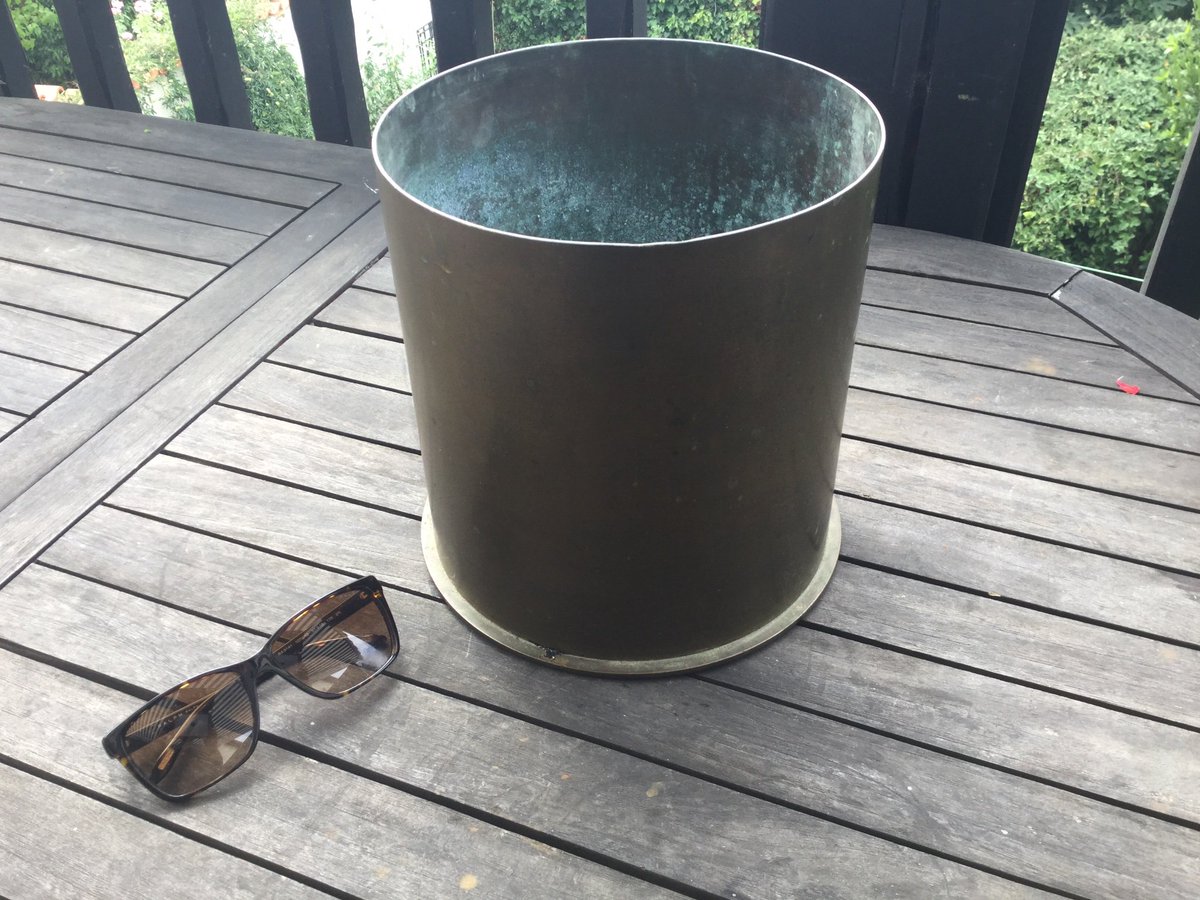 RangeDays's tweet image. As well as buying from the public RDF also maintain extensive contacts amongst the Antiques trade down here in SW France and that's just how we acquired this huge 21cm 1917 German howitzer case today. In perfect, untouched order it'll be at Ciney late next month.