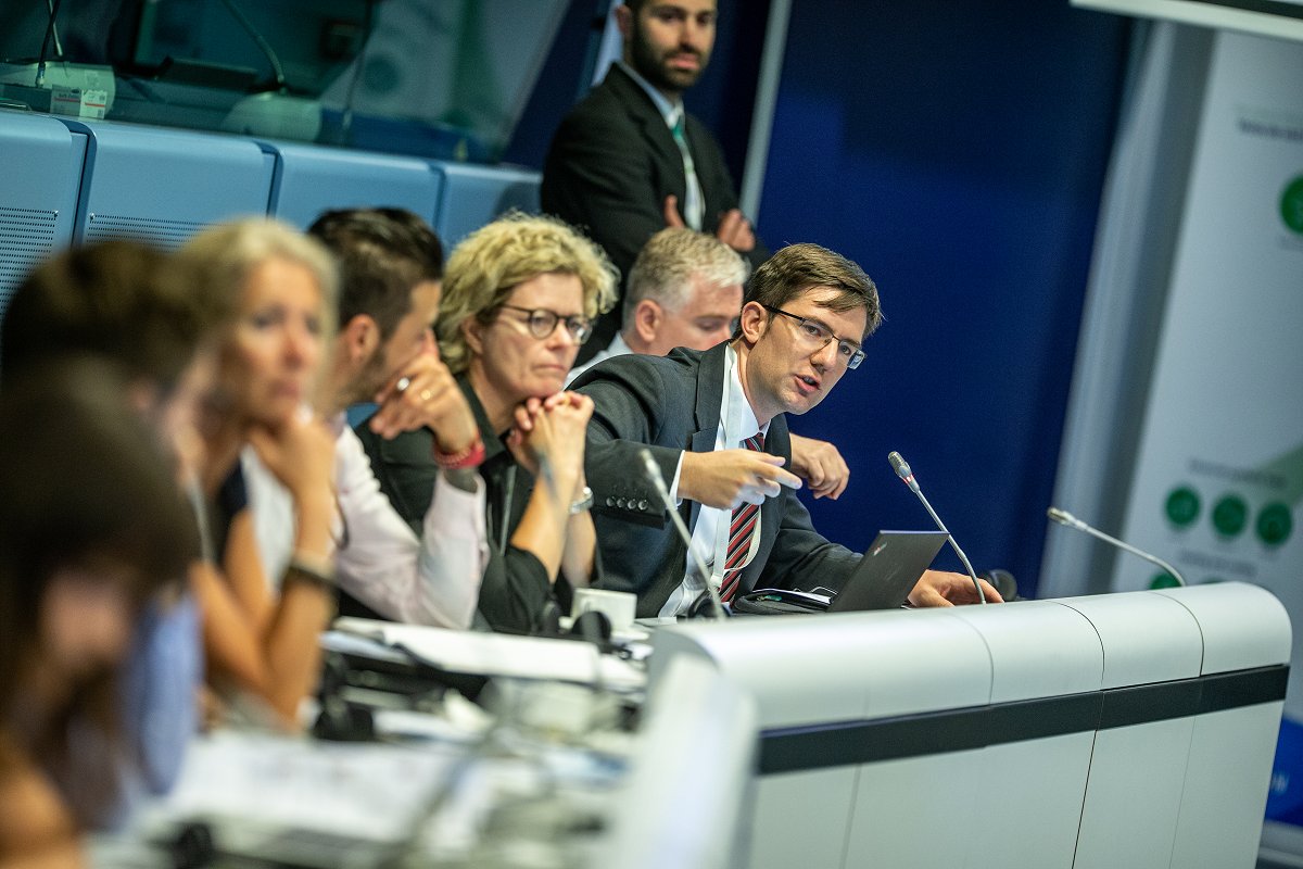 EnergyTechEU's tweet photo. #ThrowbackThursdays
3 months since our talk at @euenergyweek #EUSEW18 🇪🇺
Solutions of going #CO2 negative through #CCUS to achieve #decarbonisation goals are still on and 💻 Ppt's presentations are online 👉 https://t.co/TqYi6ZFpoP
#CleanEnergyEU | #EnergyTransition | #TBT https://t.co/RrCvCtxfyS