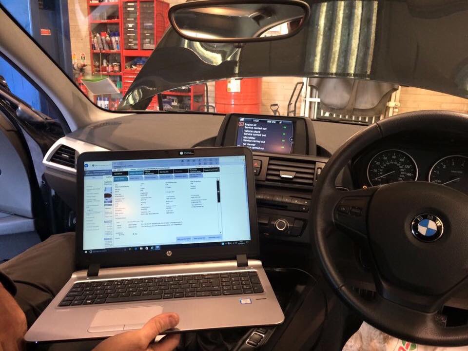 BmMotorWorks's tweet photo. Your independent specialist can update your Digital Service Record too! Call 01614298331 to book in #bmwservicing #miniservicing #wilmslow #greatcustomerservice https://t.co/BA9fkDRAOM