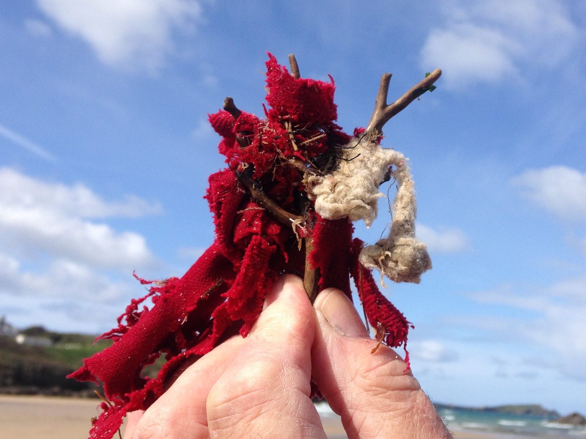 PINK SEA FAN tweet media