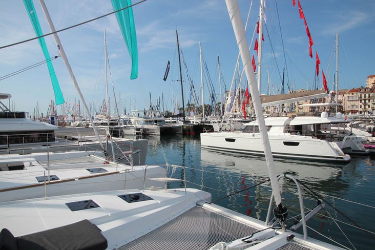 FXRicardou's tweet image. #multicoques, une "race" de voiliers toujours aussi dynamique 
 bateaux.com/article/28907/…