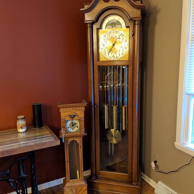 BehindTimeClock's tweet image. I have a Granddaughter clock in for service. Pictured next to a Grandfather clock to show the striking difference in size. ift.tt/2NlsSUd