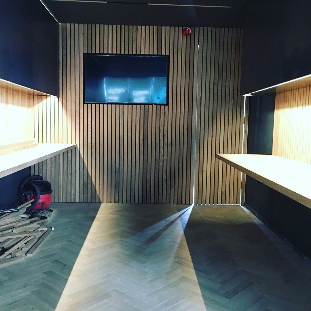 The office is definitely taking shape!!..... very exciting. 
Stay tuned to find out when we are opening. 
#elephantsareonthemove #elephantestateagents #elephantlovesbristol #elephantlovesclifton #newoffice