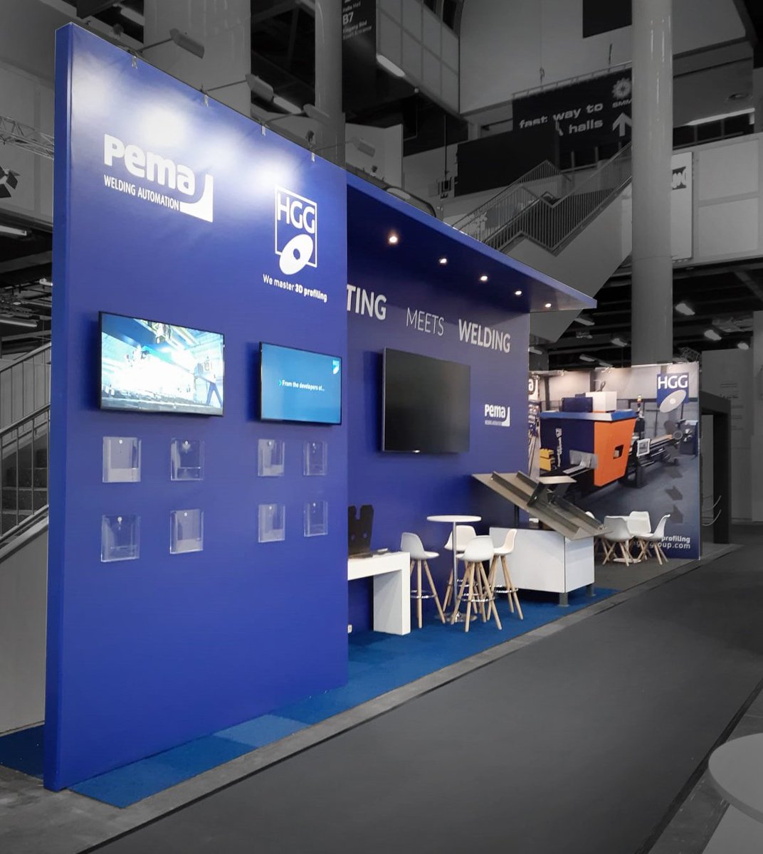 entretweet's tweet photo. Today is full speed ahead - Another lively and exciting day at the #SMMFair! Only one more day left, we hope to see you there!

#tradeshow #finlandmaritime #maritime
#stand #design &amp; #projectmanagement  #WulffEntre at #SMM18 https://t.co/Lokj3UMUae