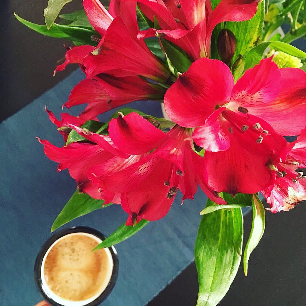 cafferomauae's tweet image. Just. L ☕️ V E 💐🥀

#theitalianwayuae #italiancoffee #coffee #coffeecup #cupart #coffeetime #dxb #it #mydubai #dxblife #uae #mycoffee #coffee_inst #coffeeholic #coffeeology #coffeephotography #photooftheday #potd #iger #coffeeigers #coffeeporn #igercoffee #cappuccino